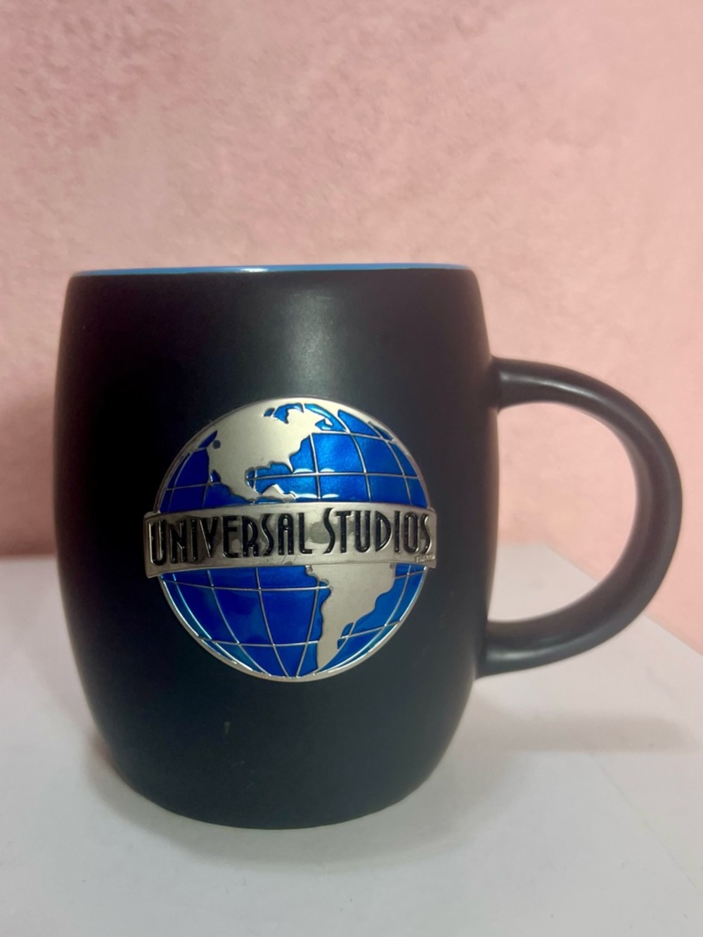 Universal Studios Barrel Shaped Coffee Mug Globe Logo Design Black Blue Inside